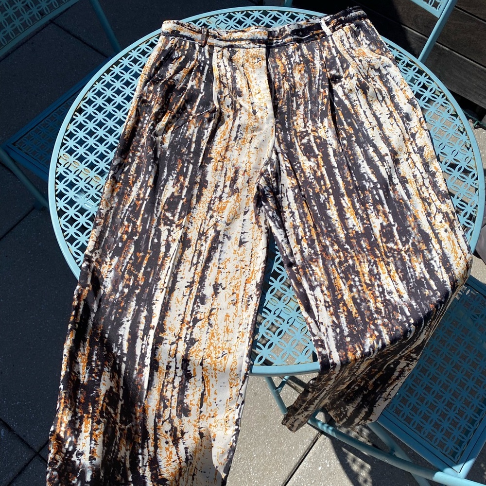 Womens Zara Printed Wide Leg Pants. Multicolored. Size XL.